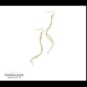 🔥NWT🔥Park 🔥lane 🔥Whisper🔥 Earrings 🔥